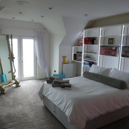 דירות ברודסטיירס Amazing Sea Views And Much More…. מראה חיצוני תמונה